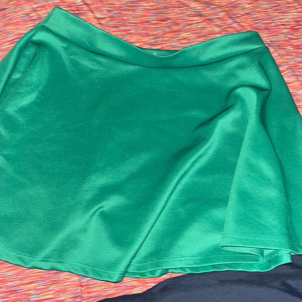 Skater skirt, worn once